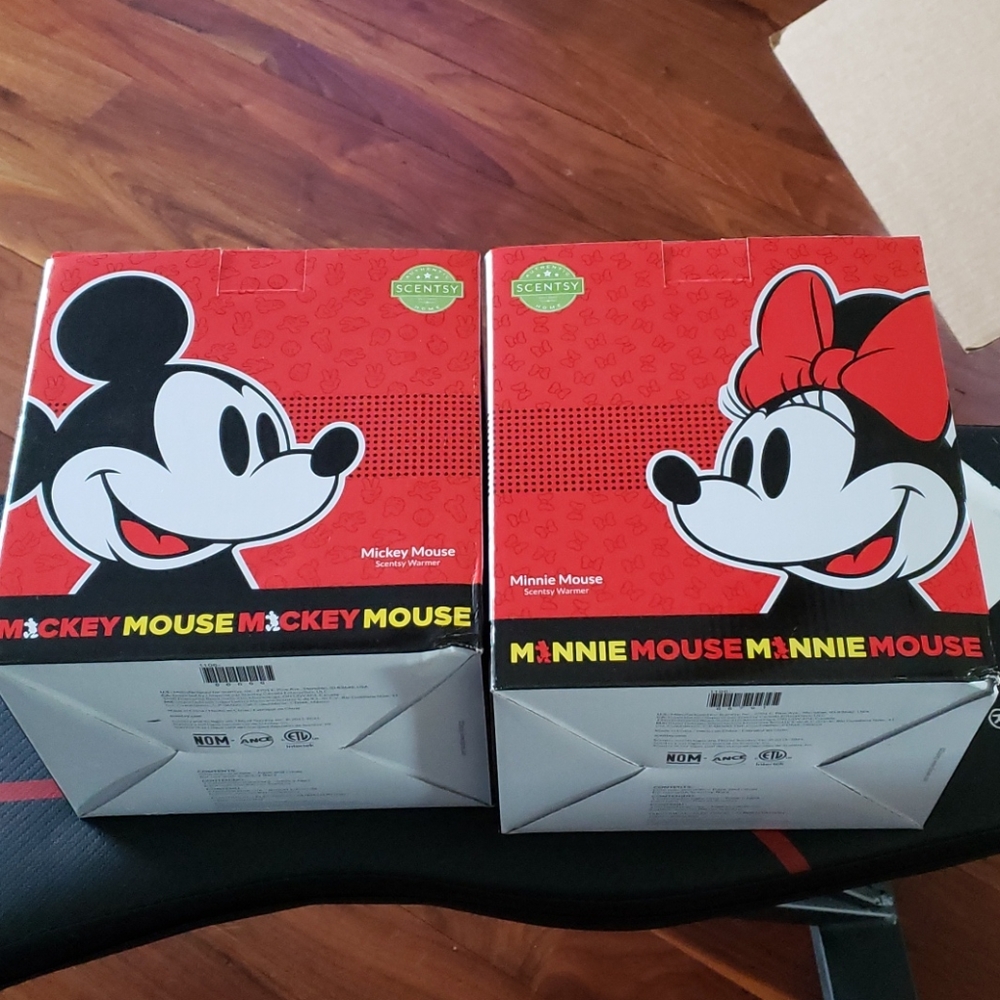 Scentsy Mickey and Minnie Mouse Warmers